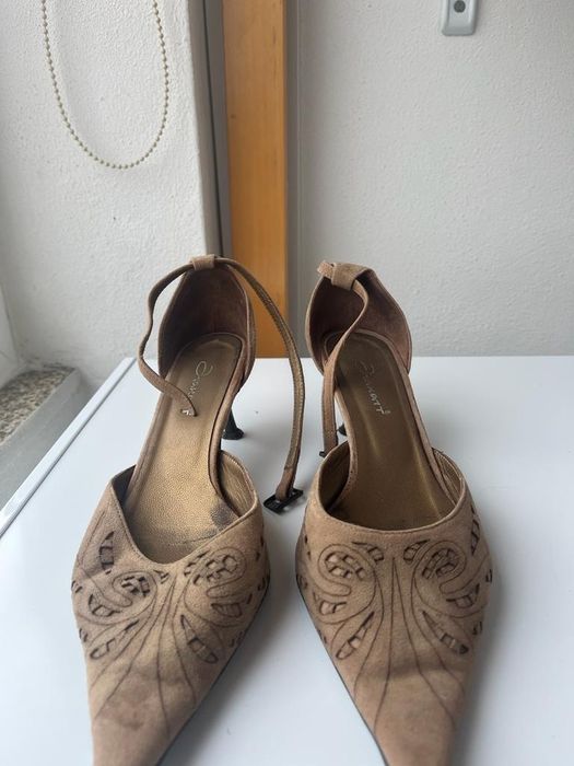Sapato  de  tacão