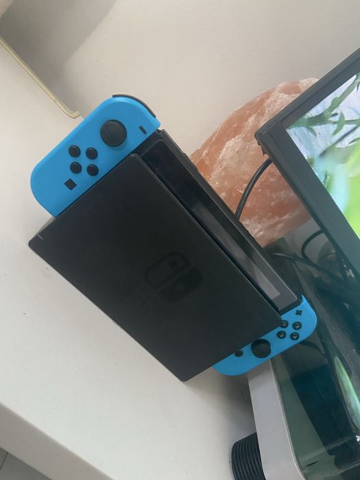 Nintendo switch stan bardzo dobry