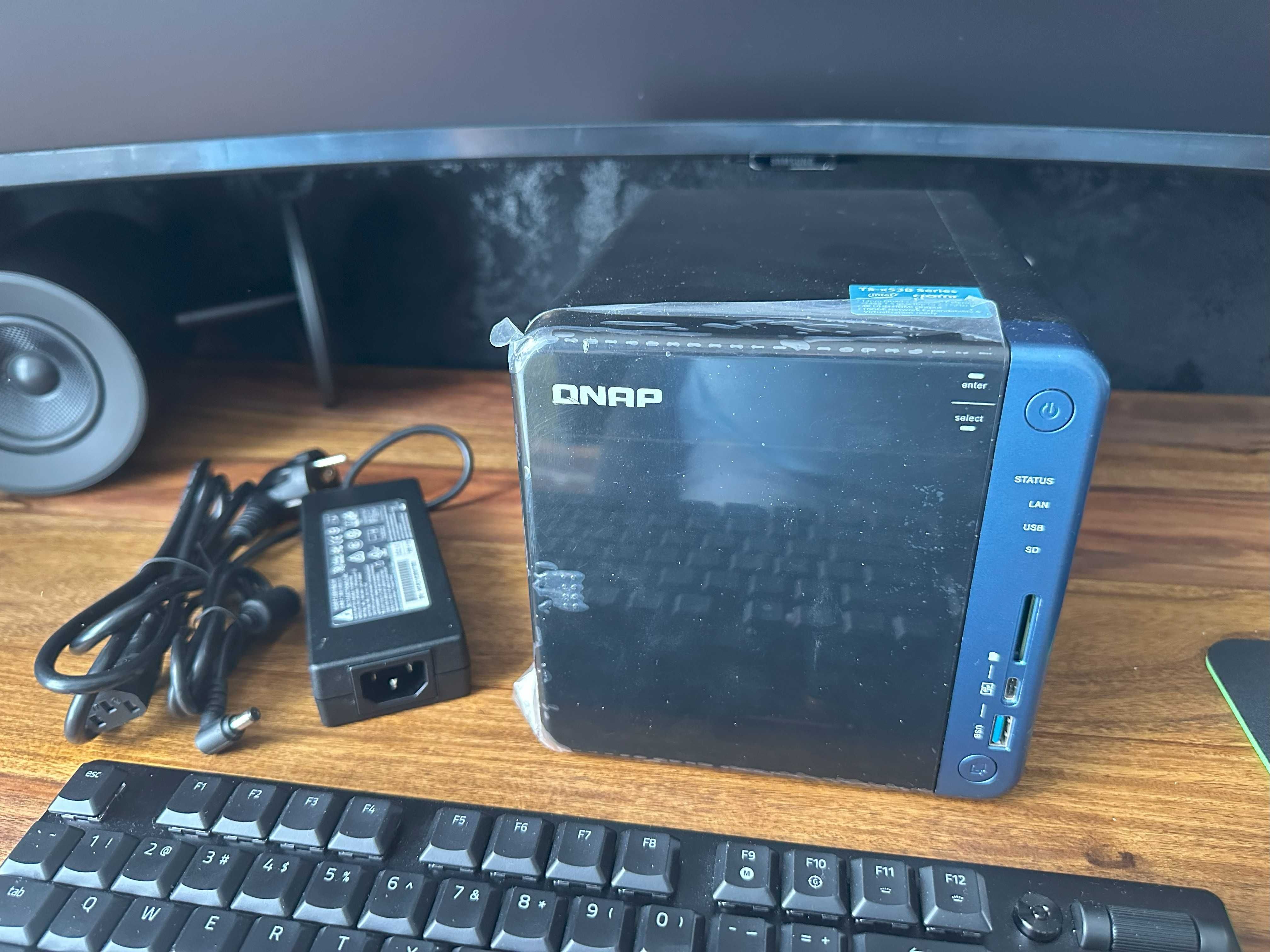 Serwer NAS QNAP TS-453B