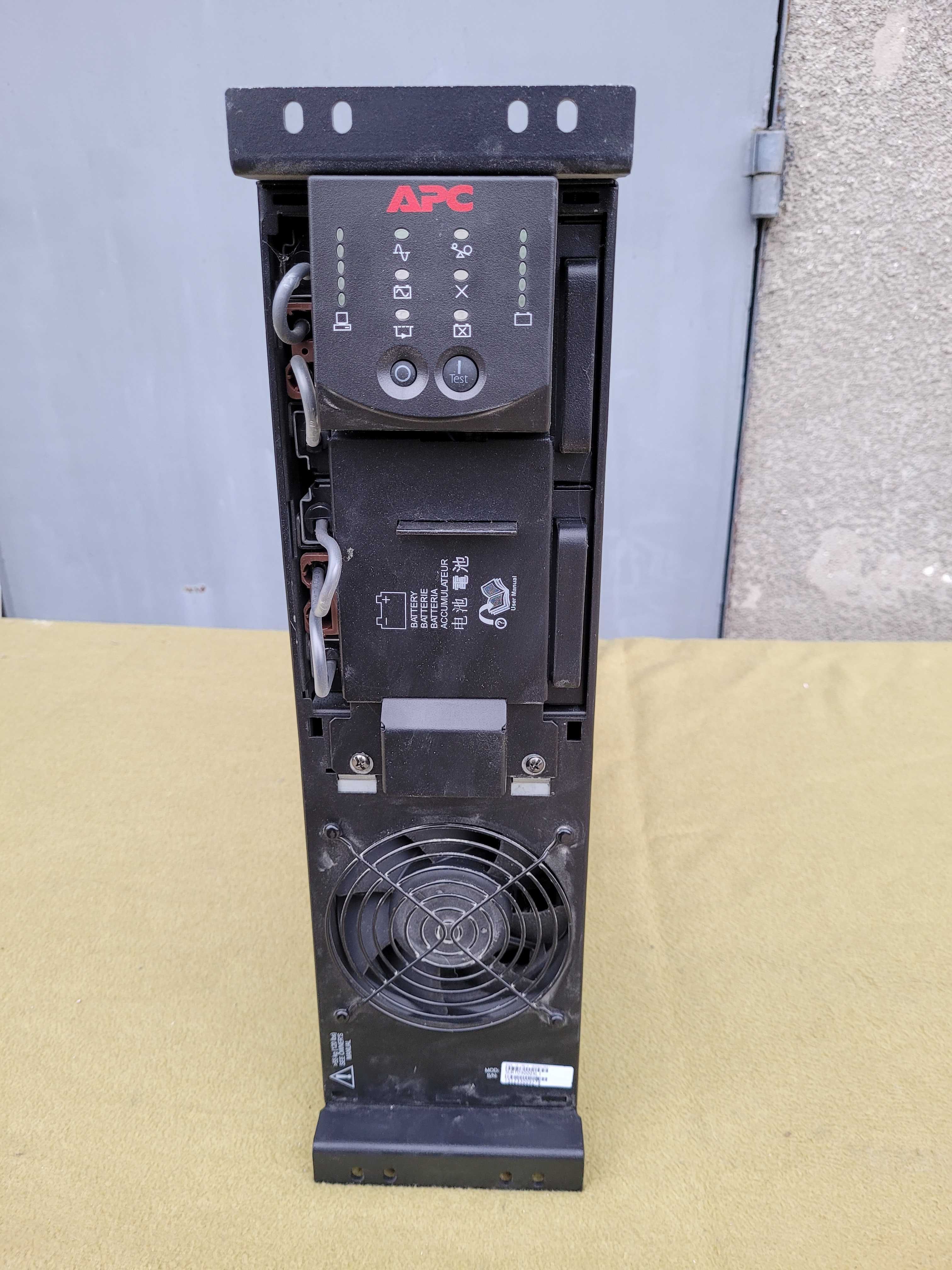 Zasilacz UPS apc 3500w