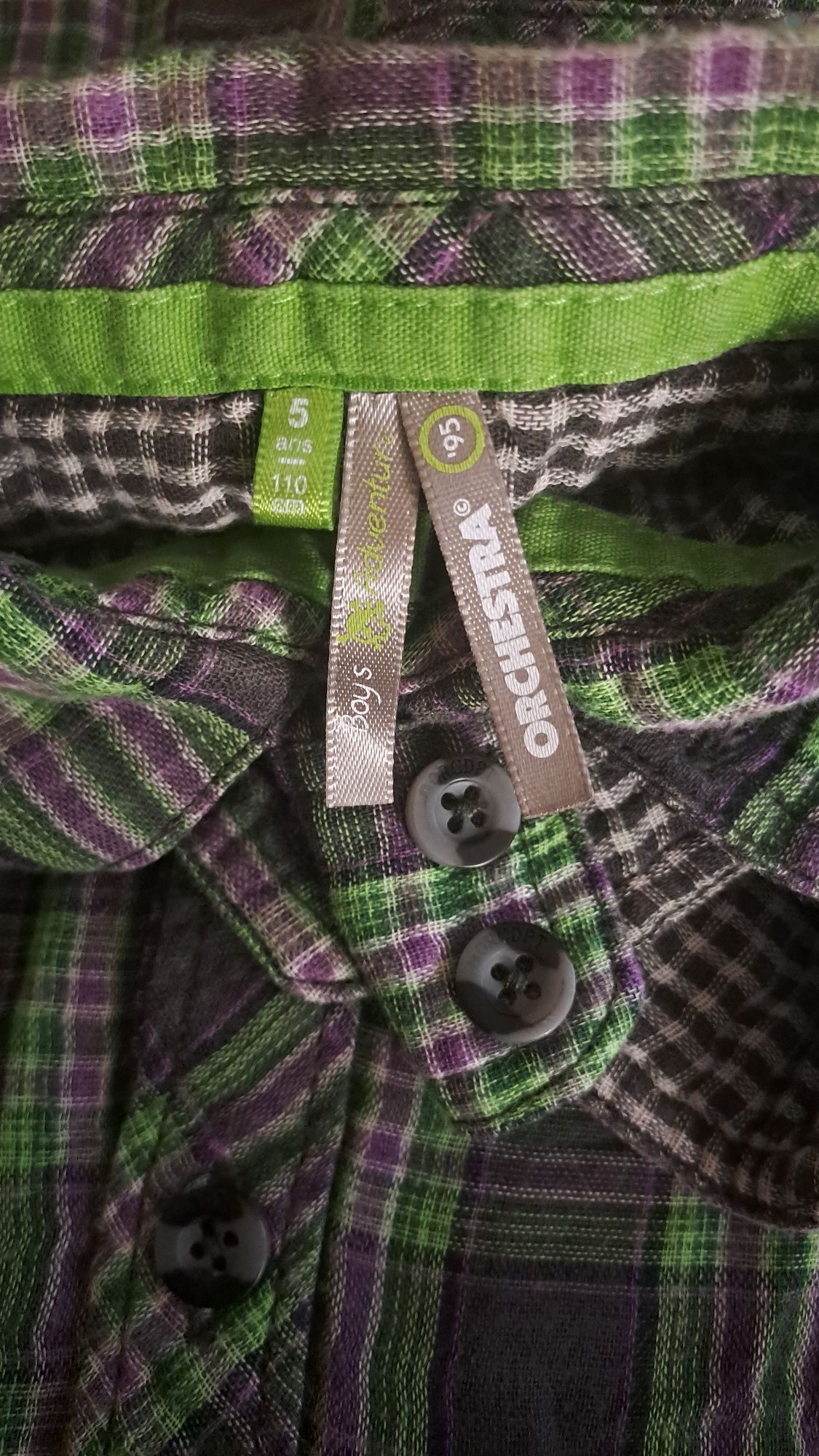Vendo camisas de criança
