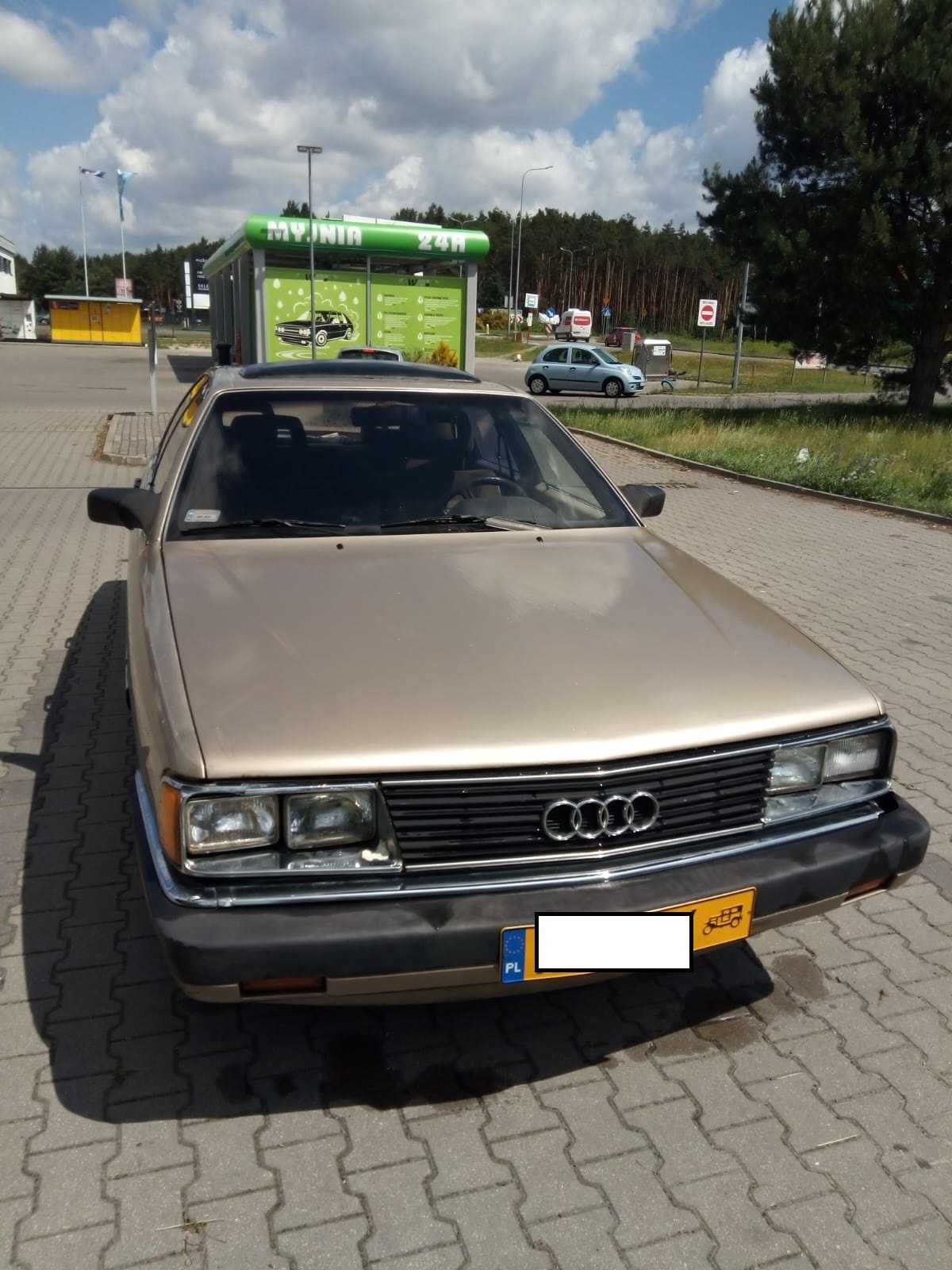 Audi 5000s zabytkowy