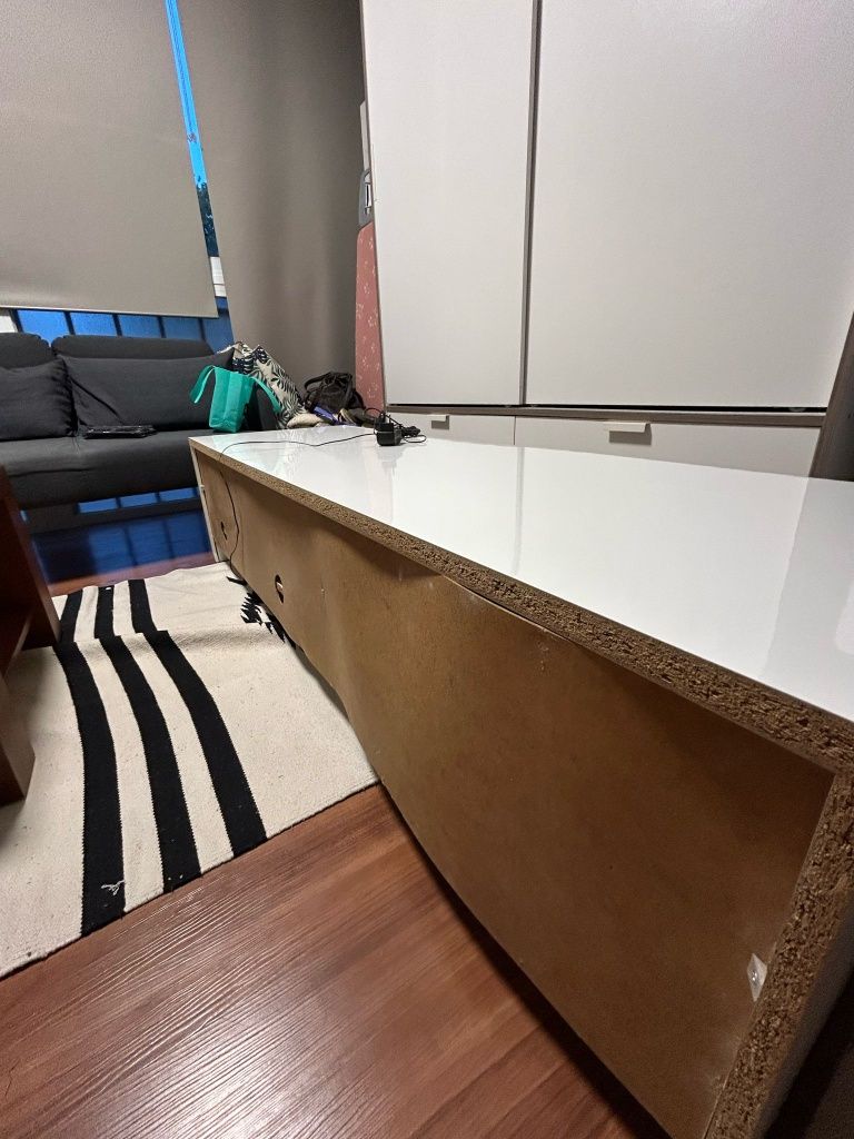 Móvel de TV com luz