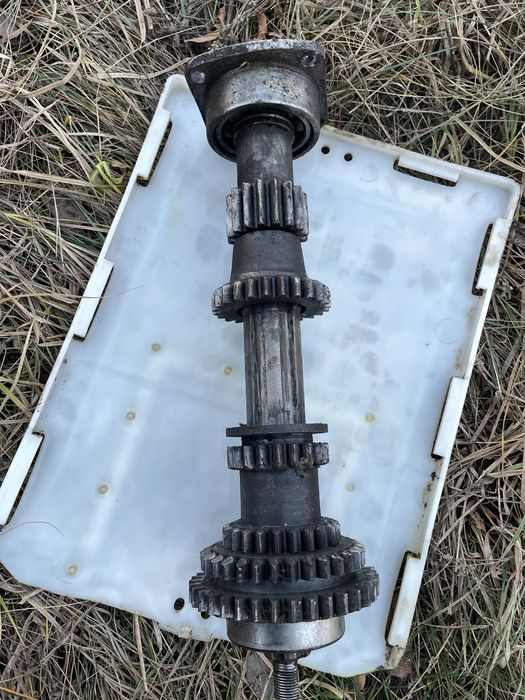 Вал в сборе на Т-16