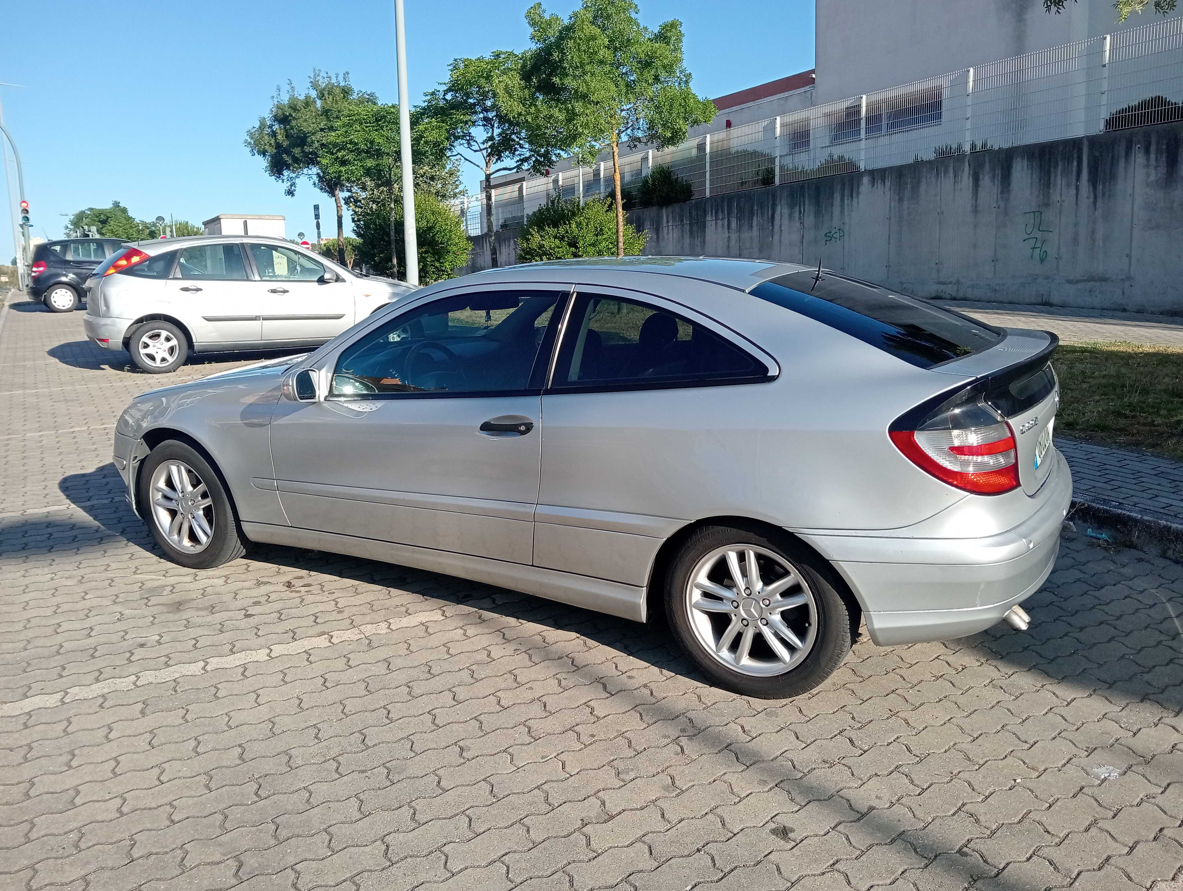 Vendo carro zona da Amadora