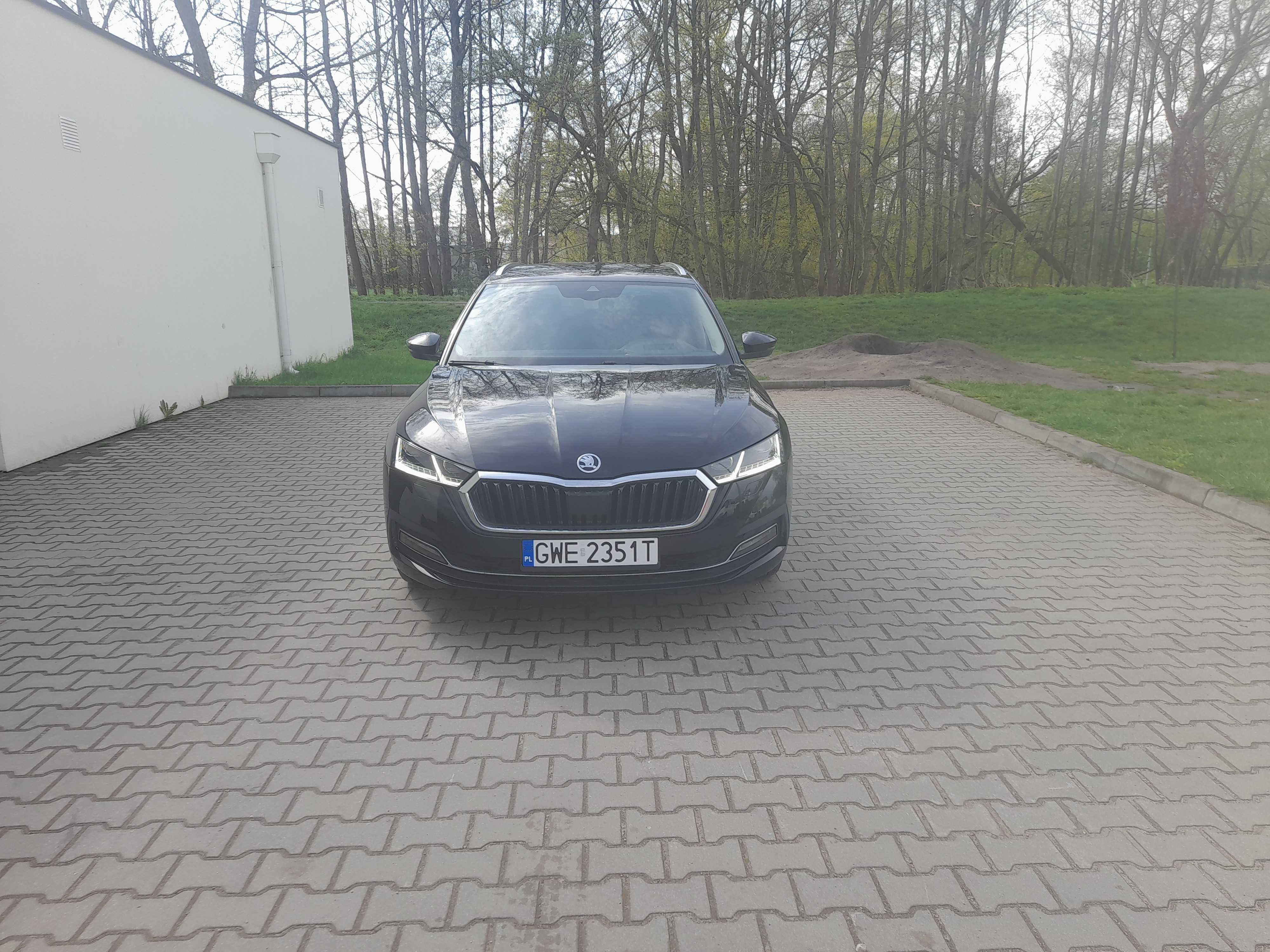 Skoda Oktavia 2.0 tdi DSG First Edition Virtual HeadUp Full led