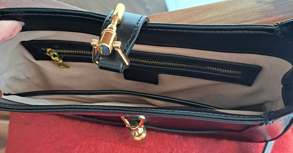 Mala Preta Nova/Voltaire e Zidan/Anel Tricolor/Bracelete Certina