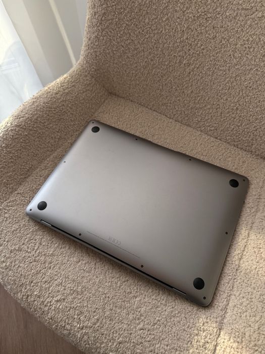 MacBook Air 2020 m1 256 GB/8 GB