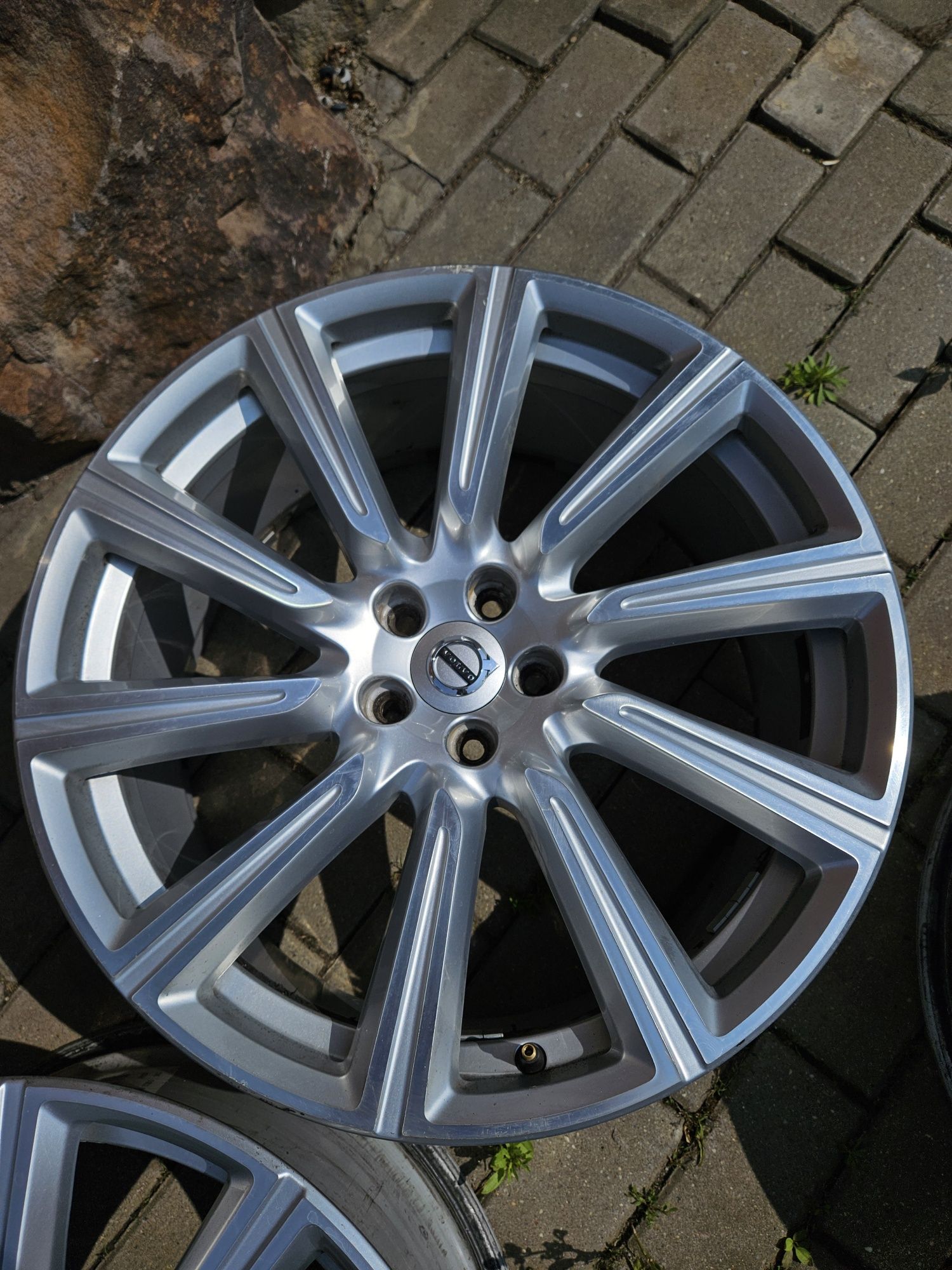 20 5x108 Felgi aluminiowe Oryginał VOLVO