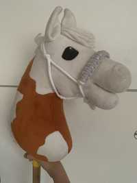 Hobby horse srokaty