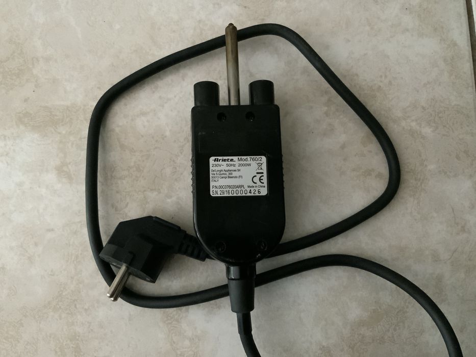 Grill elektryczny La Griliata marki ARIETE model 760/2  moc 2000 W