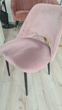 Krzesło pudrowy róż welur welurowe