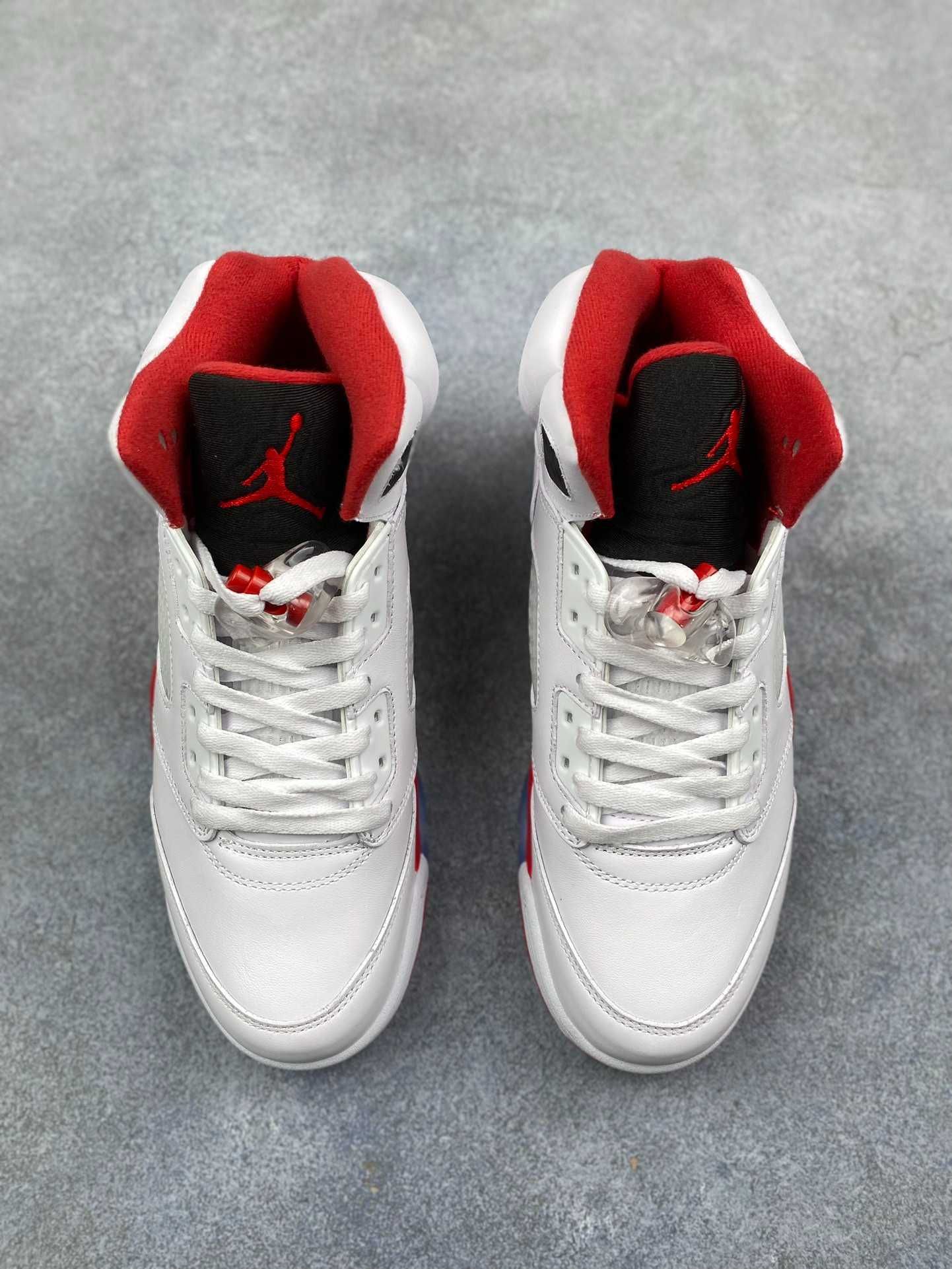 Air Jordan 5 Retro "Fire Red Black Tongue"