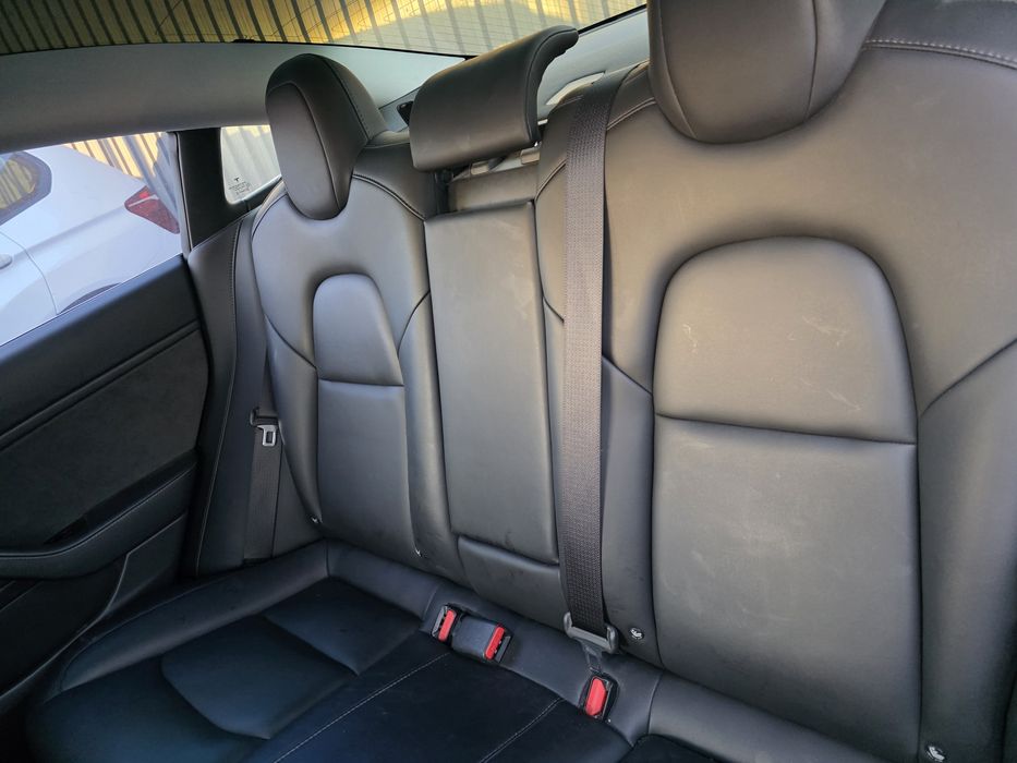 Tesla Model 3 (задній) Львів , рік 2019