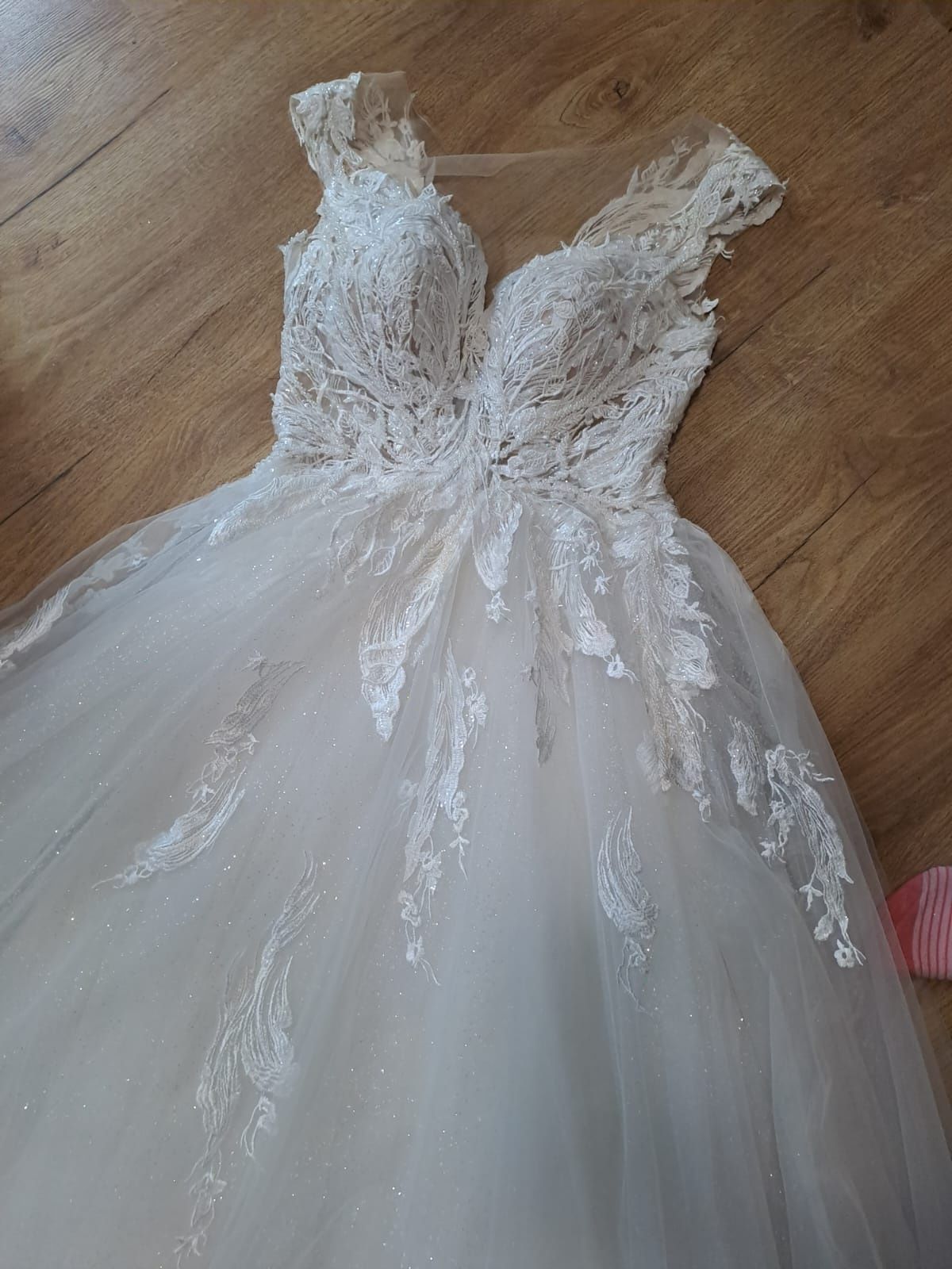Suknia ślubna typu księżniczka rozmiar M małe L