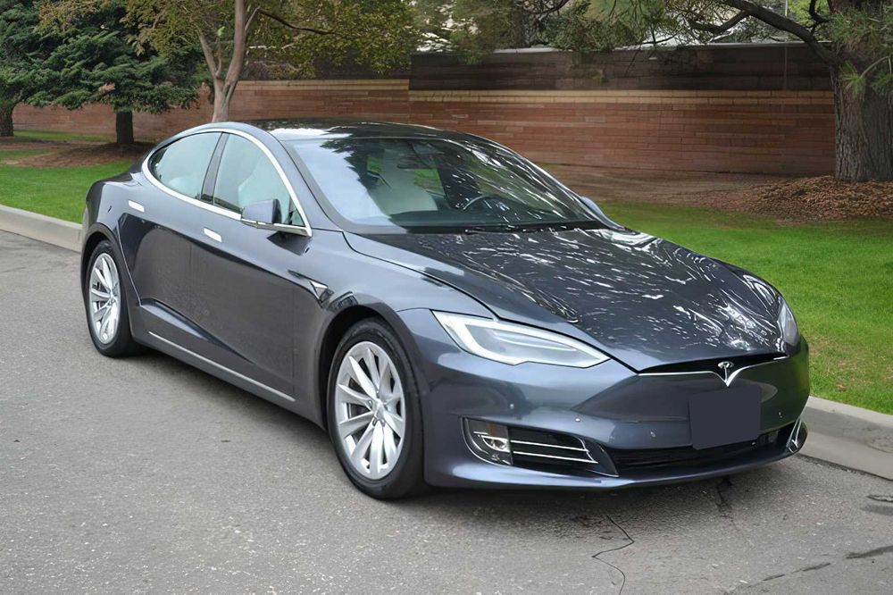 Tesla Model S      2019