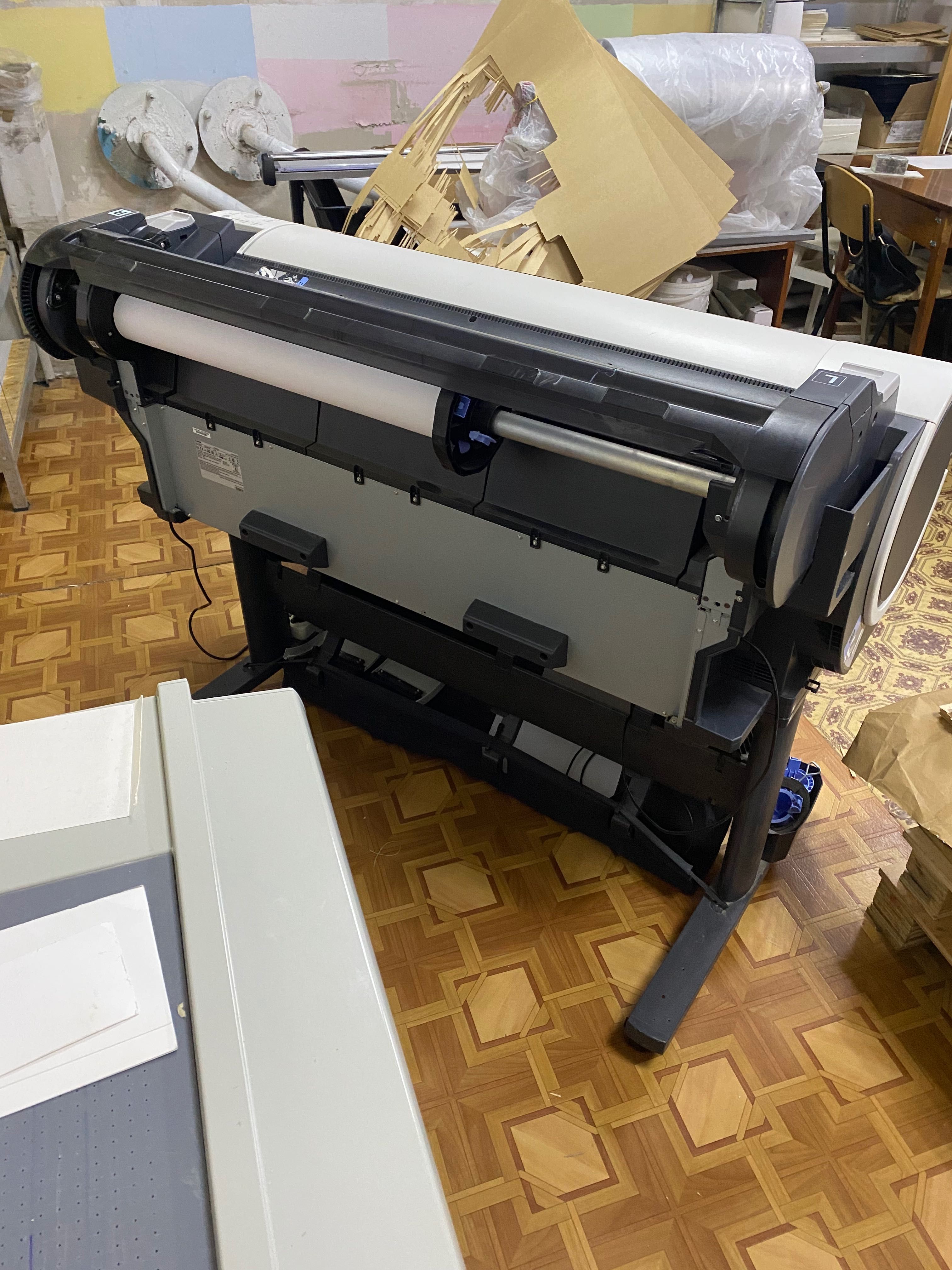 Плоттер Canon imagePROGRAF iPF770 широкоформатний принтер А0 36.