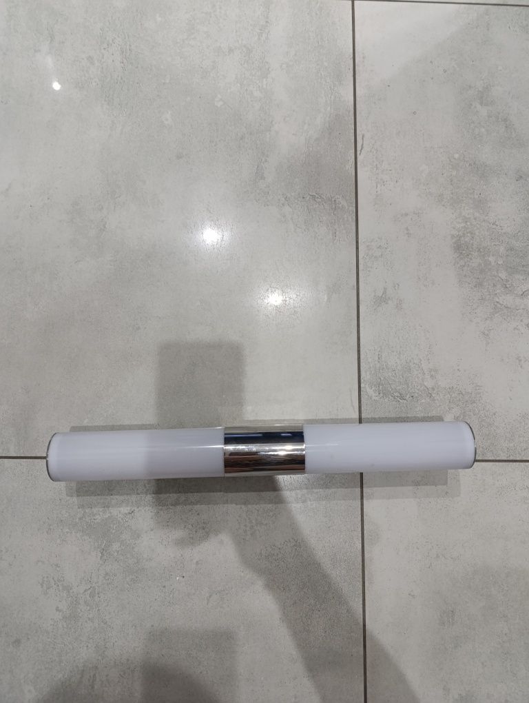 Klinkiet łazienkowy LED 42 cm stan bdb