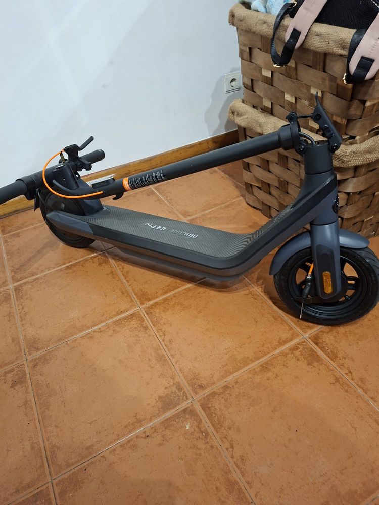 Segway ninebot kickscooter E2 pro E