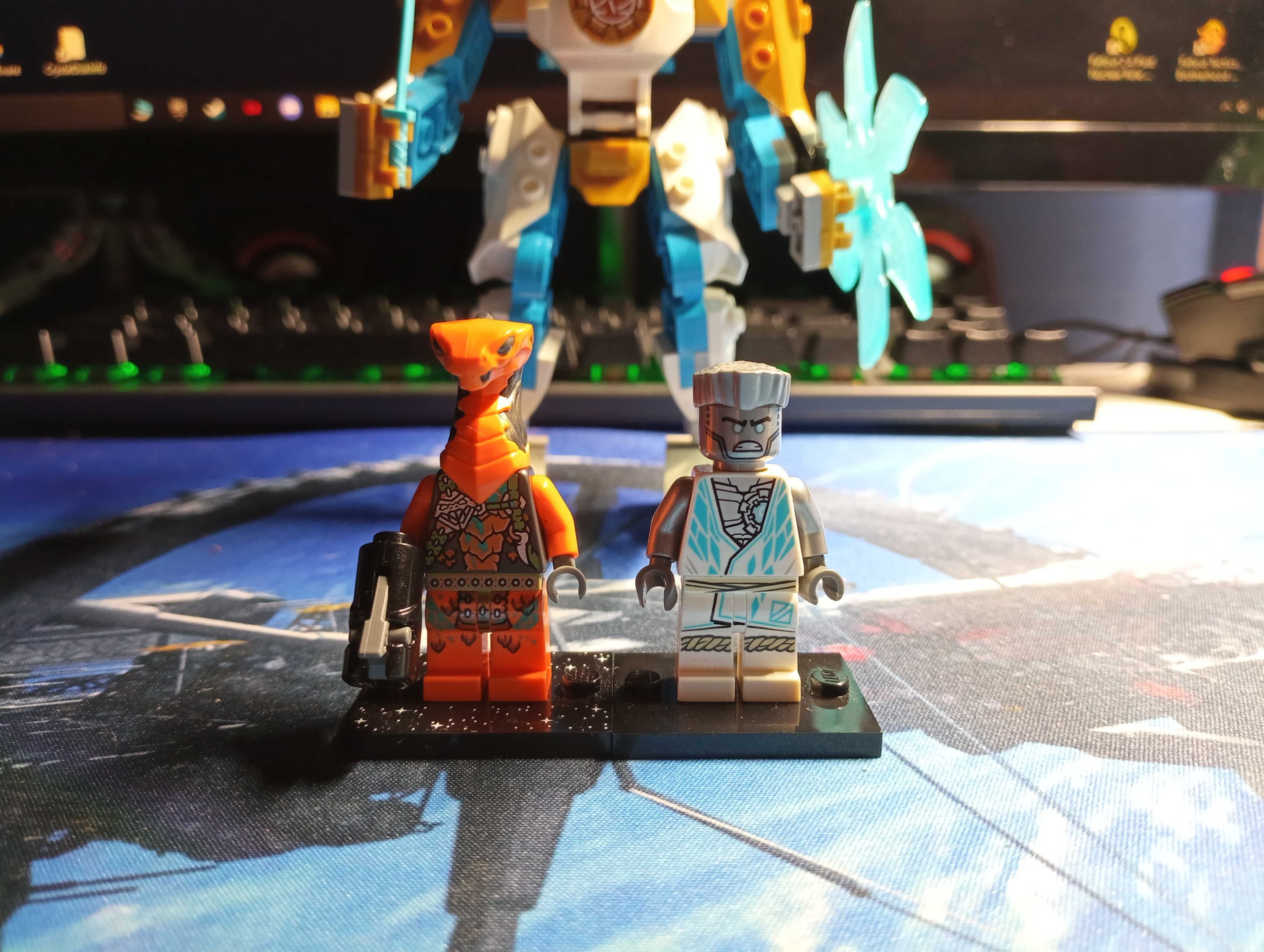 Lego Ninjago elektroniczny mech Zane'a