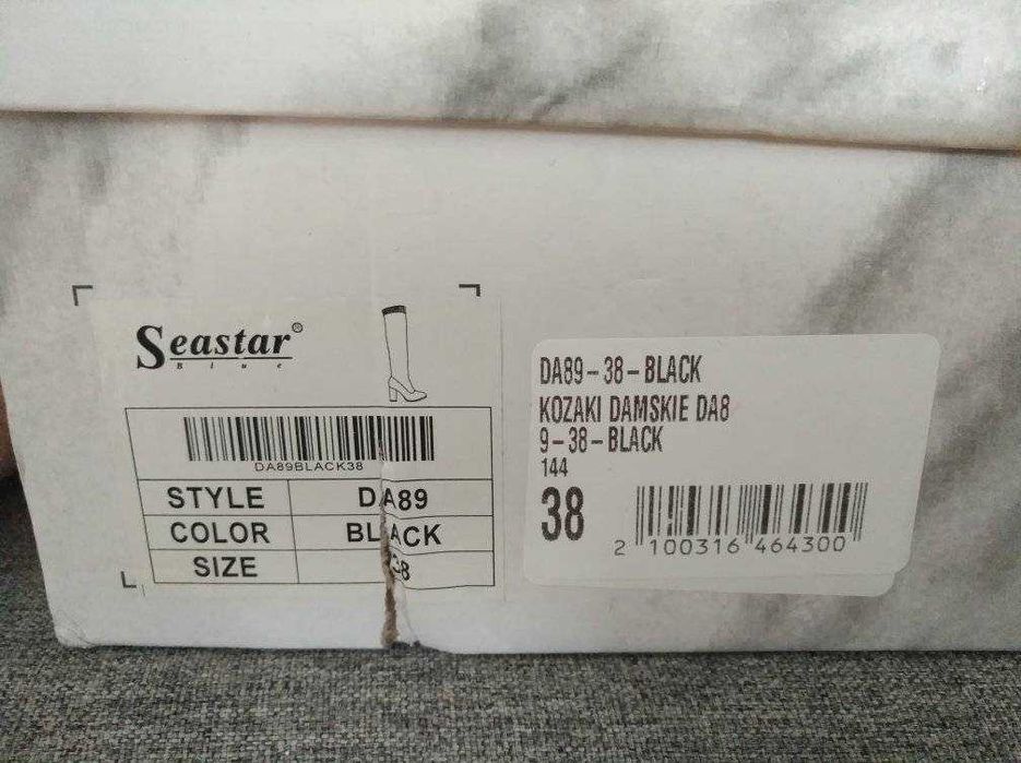 Czarne kozaki z materiałową cholewką rozmiar 38