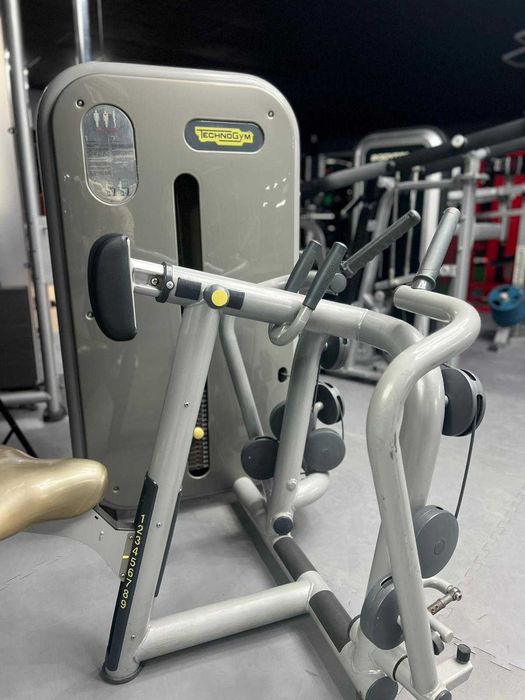 Low Row Technogym