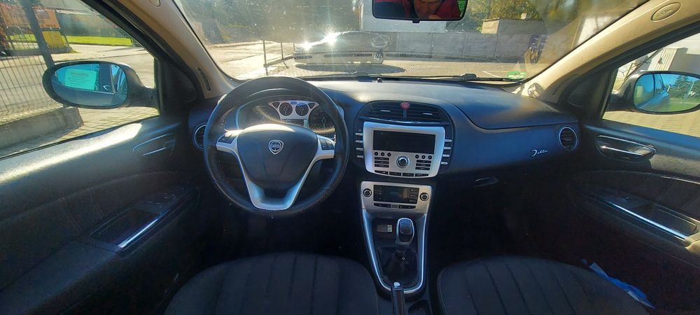 Sprzedam Lancia Delta 1.4 125km