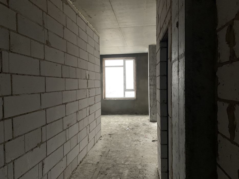 Продаж 1к квартири 44 кв. м на вул. Івана Богуна 27А