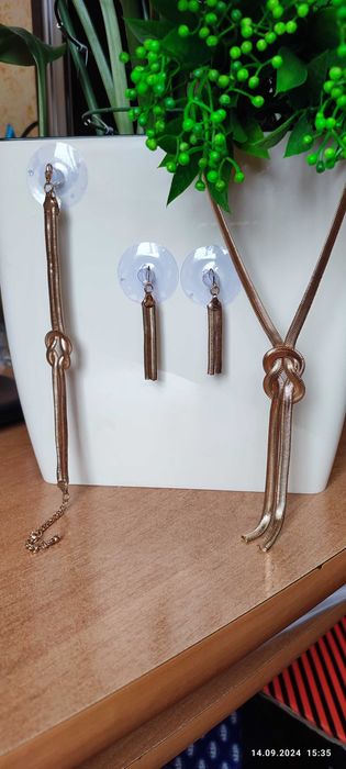 Продам комплект біжутерії