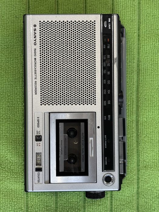 Мини магнитола Sanyo M5850F