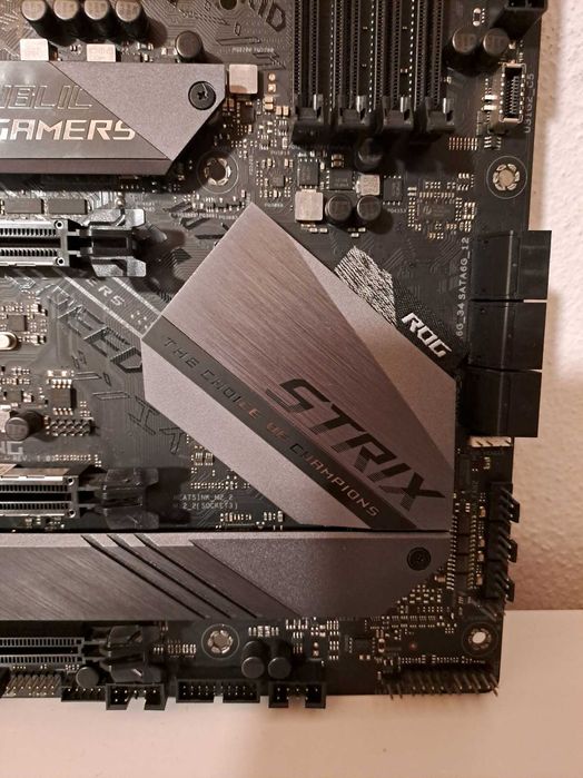 Bundle Intel Core i7-9700K / Board Asus ROG Strix Z390-E Gaming