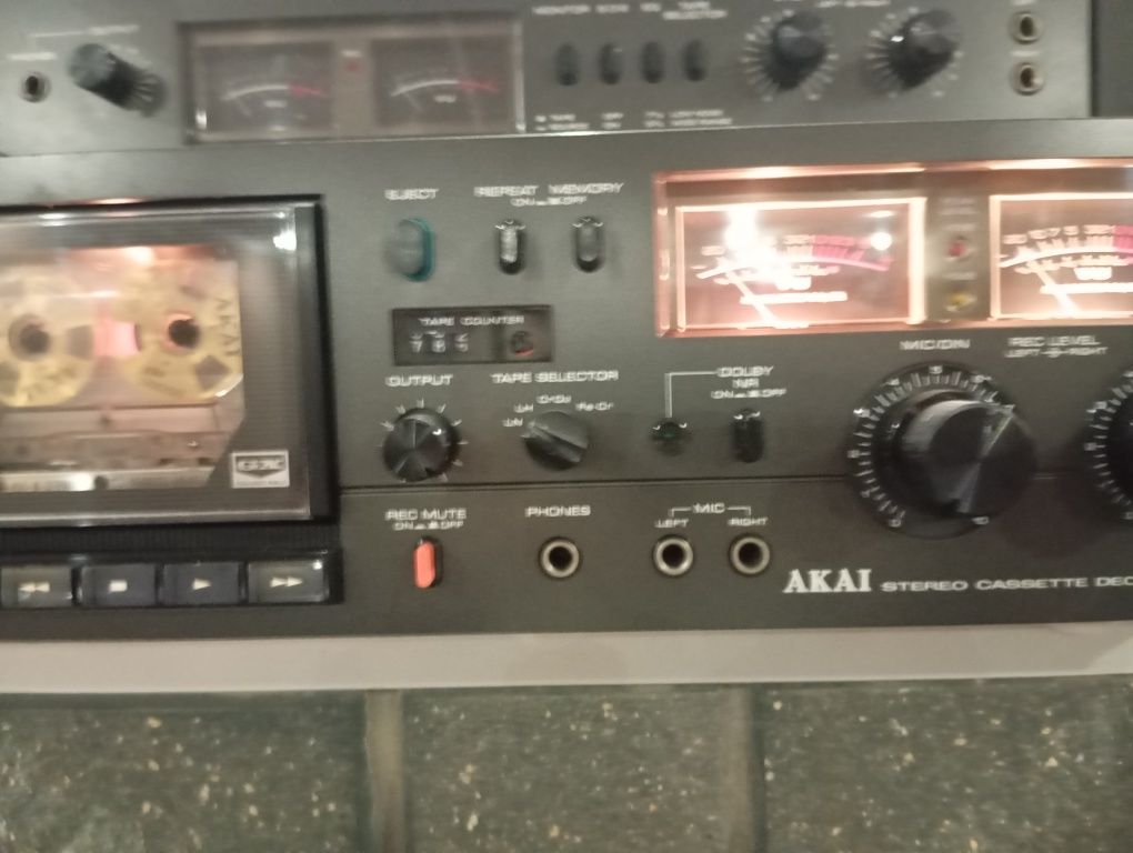 Кассетная дека Akai GXC 715 D