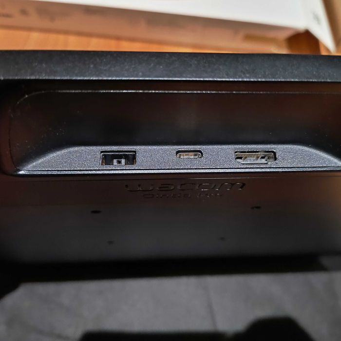 Tablet Graficzny Wacom Cintiq 16 pro