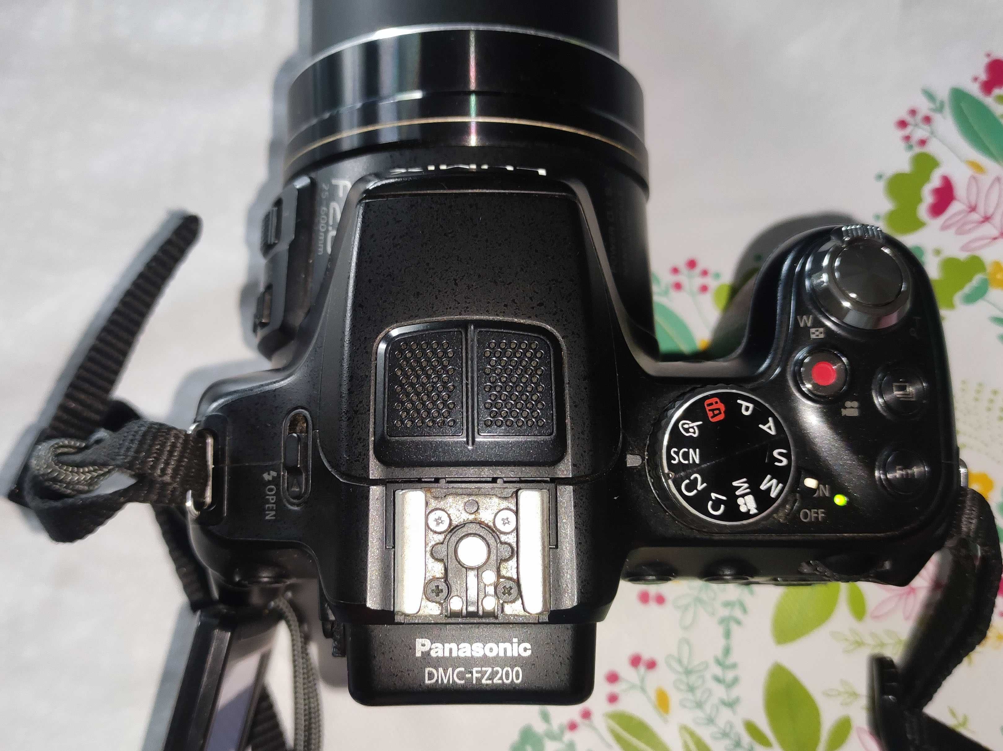 Panasonic Lumix DMC-FZ200