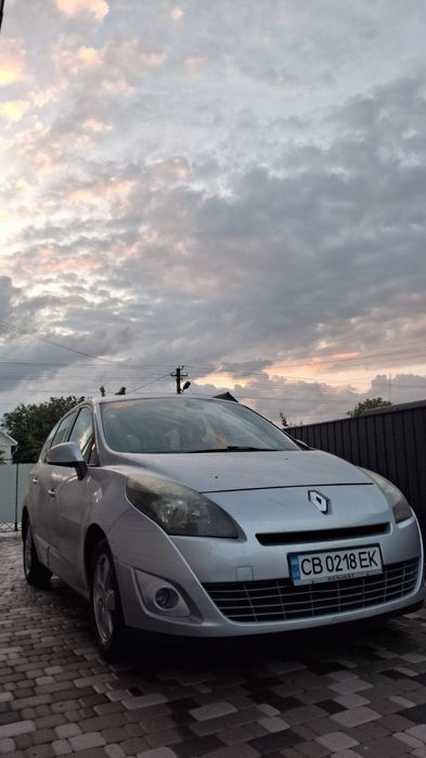 Продам Рено Гранд Сценік