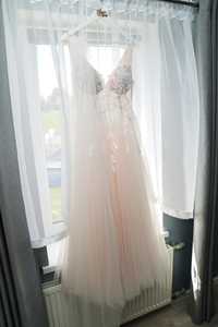 Suknia ślubna kolor brzoskwiniowy