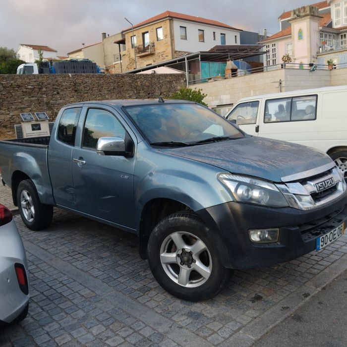 Izusu d max 3lugares