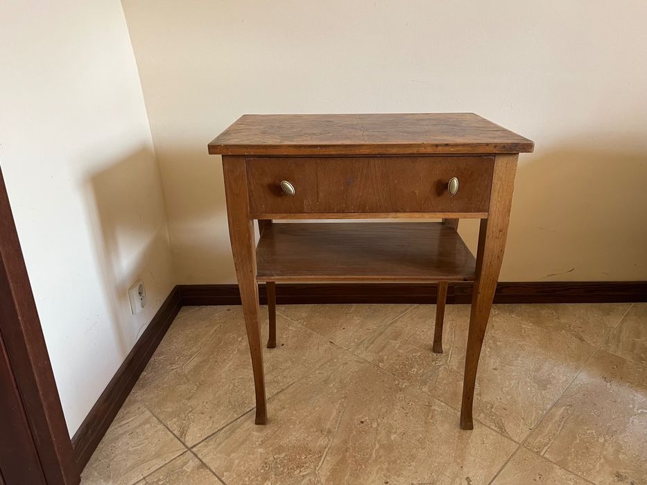 Toaletka komoda drewniana z szufladą