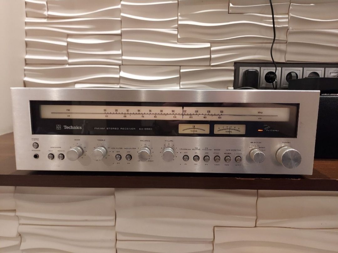 Technics SA 5560
