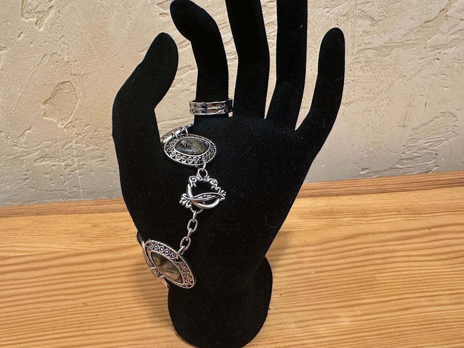 Галіотис (галиотис, халиотис). Кільце, браслет з галіотісом під срібло