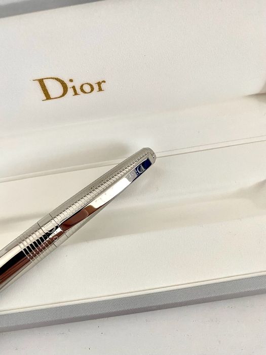 Кулькова ручка Dior подарунок дівчині дружині шариковая подарок жене