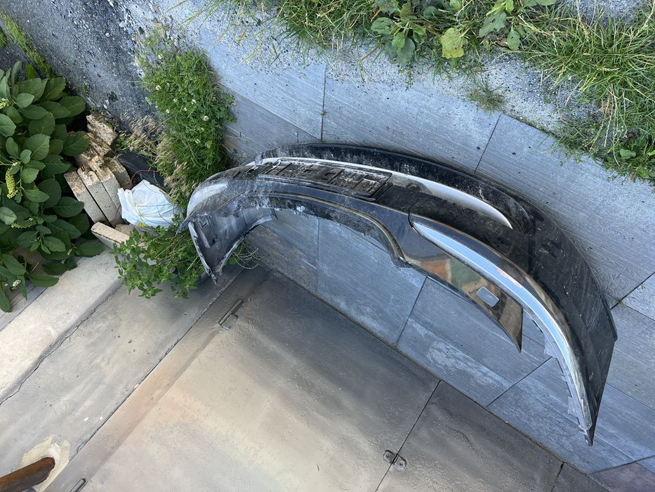 Бампер передній Citroen C8 кришка багажника