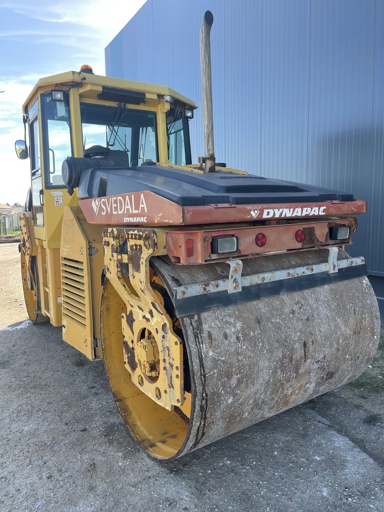 Cilindro compactador Dynapc cc422