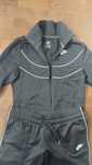Dres damski Nike roz 168 / 38/40