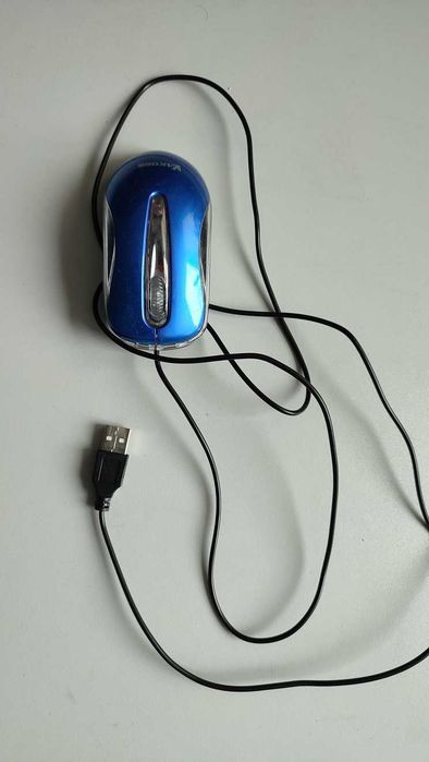 Myszka (3) przewodowa Vakoss  podświetlana niebieska