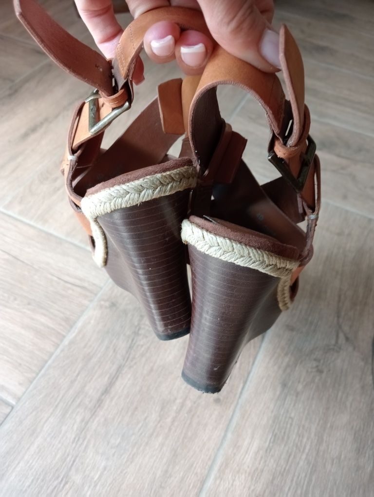 Sandały Clarks 37