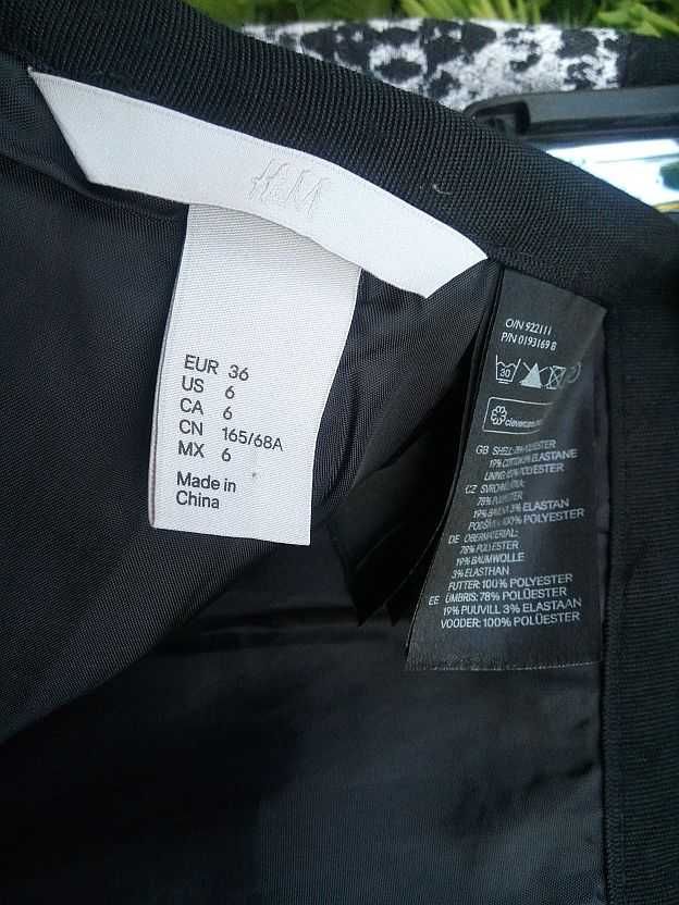 Spódnica ołówkowa H&M HM 36 S czarna szara mini biurowa kieszenie