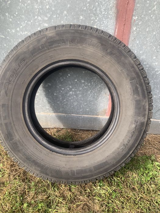 Komplet zimowych opon Michelin Agilis x-ice north 225/75 R16C