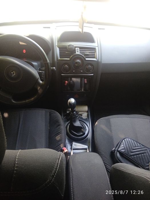 Renault Megane .
