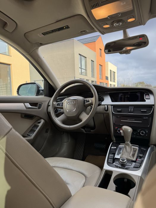 Продам Audi А4 В8 2.0 quattro (211л.с.) 2012 (195тыс.км)